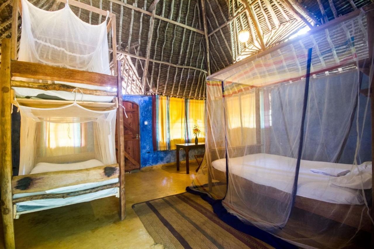 Distant Relatives Ecolodge & Backpackers Кіліфі Екстер'єр фото