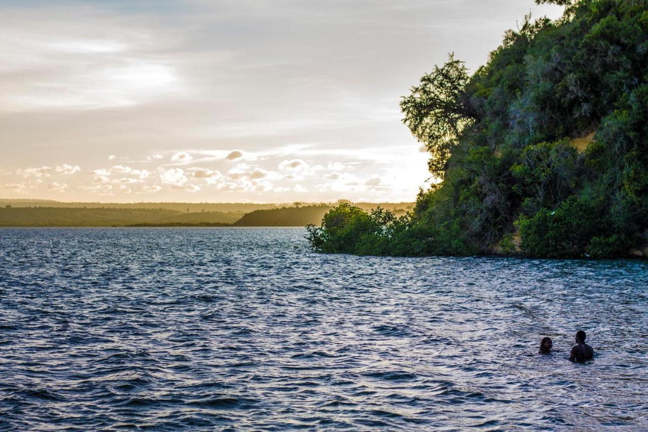 Distant Relatives Ecolodge & Backpackers Кіліфі Екстер'єр фото